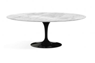 Knoll Saarinen Oval Dining Table